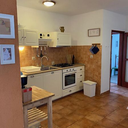 Apartments Lili I Baška Exterior foto